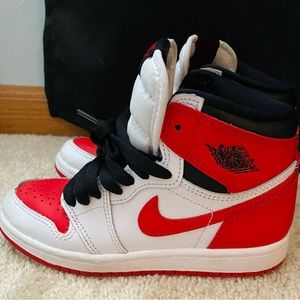 Never worn authentic air Jordan size 13 boys